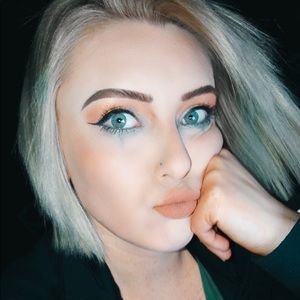 Meet your Posher, Kaitlyn